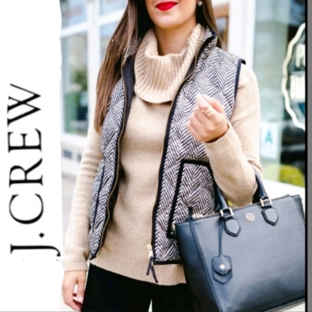 NWOT JCREW Herringbone puffer vest black and cream Size XS